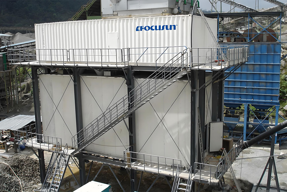 Focusun containerized flake ice machine system installed at a concrete mixing plant
